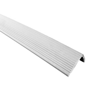 Nariz de Grada CNP 37X37mm x 3mts PVC Flexible Gris Claro